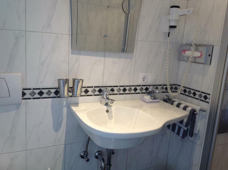 Haus Diana Bed & Breakfast Dottingen  Eksteriør bilde