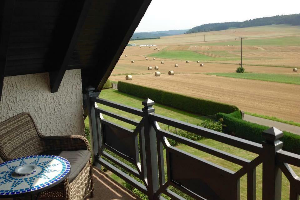 Haus Diana Bed & Breakfast Dottingen  Eksteriør bilde